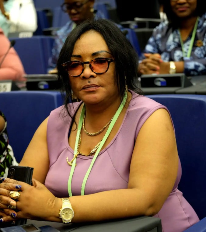 Lors du Forum Universel du Leadership Féminin 2024 au Parlement Européen - Mme Brigitte Kapinga Sauda, coordonnatrice générale du projet STAR-EST.