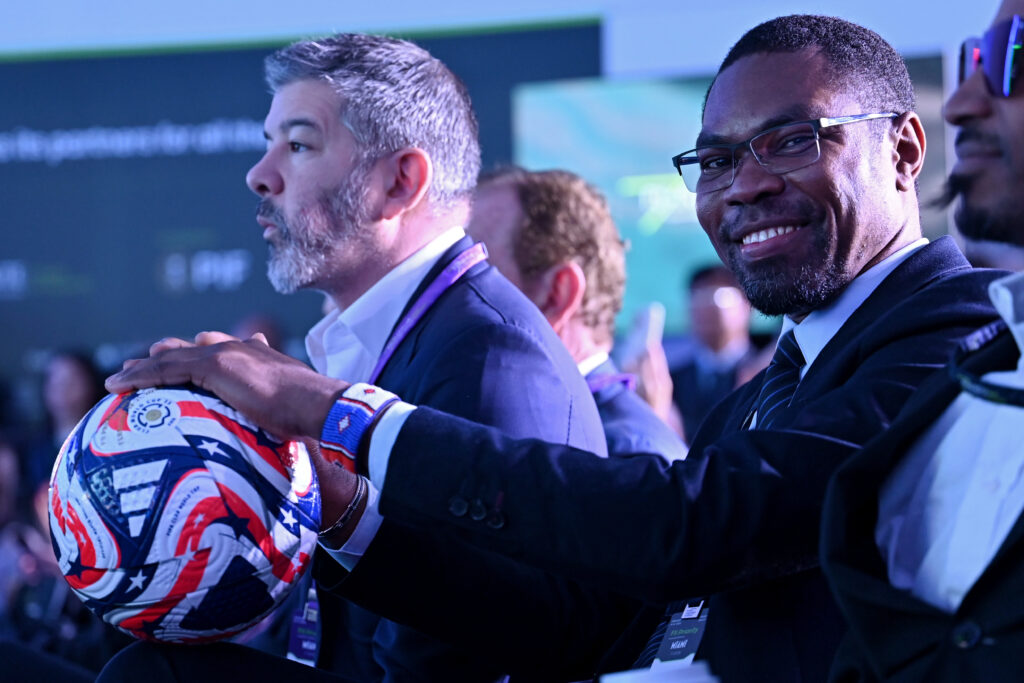 Coupe du Monde des Clubs de Football USA 2025 - M. Gabriel Mvogo Saint, président du Système Européen de Coopération - Porteur du ballon officiel de la coupe du monde des clubs